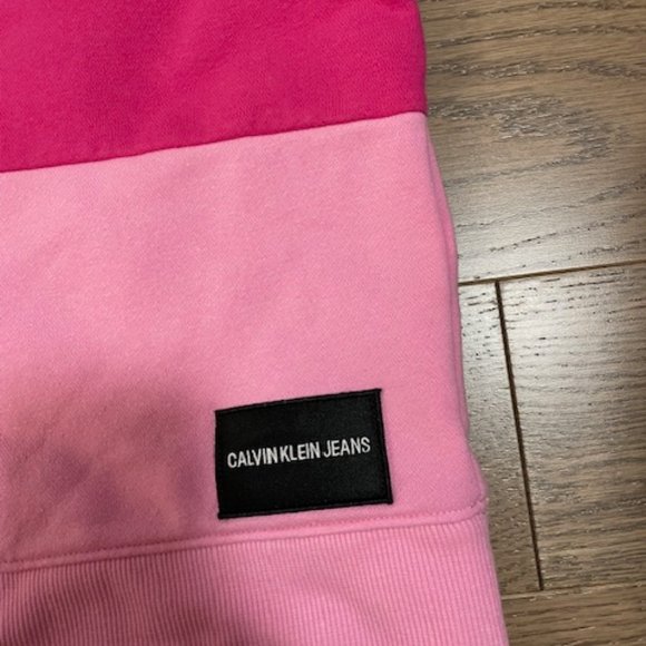 Calvin Klein Jeans Sweatshirt - Picture 7 of 7